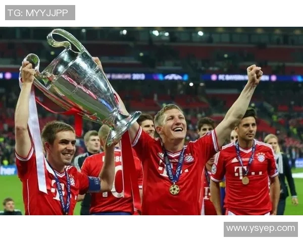 荷兰足球明星加盟德甲拜仁助力球队争夺冠军荣耀 荷兰足球明星加盟德甲拜仁助力球队争夺冠军荣耀