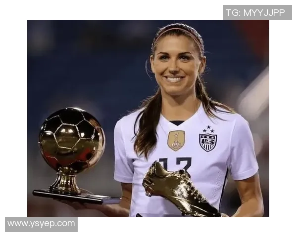 足球明星的妹妹颜值惊艳引发热议成为社交媒体新宠